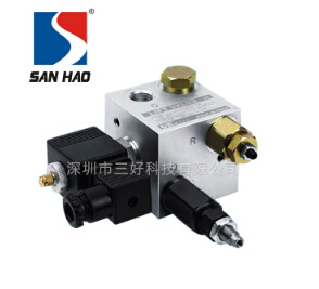 液壓升降平臺(tái)，也能看到升降支撐閥的身影